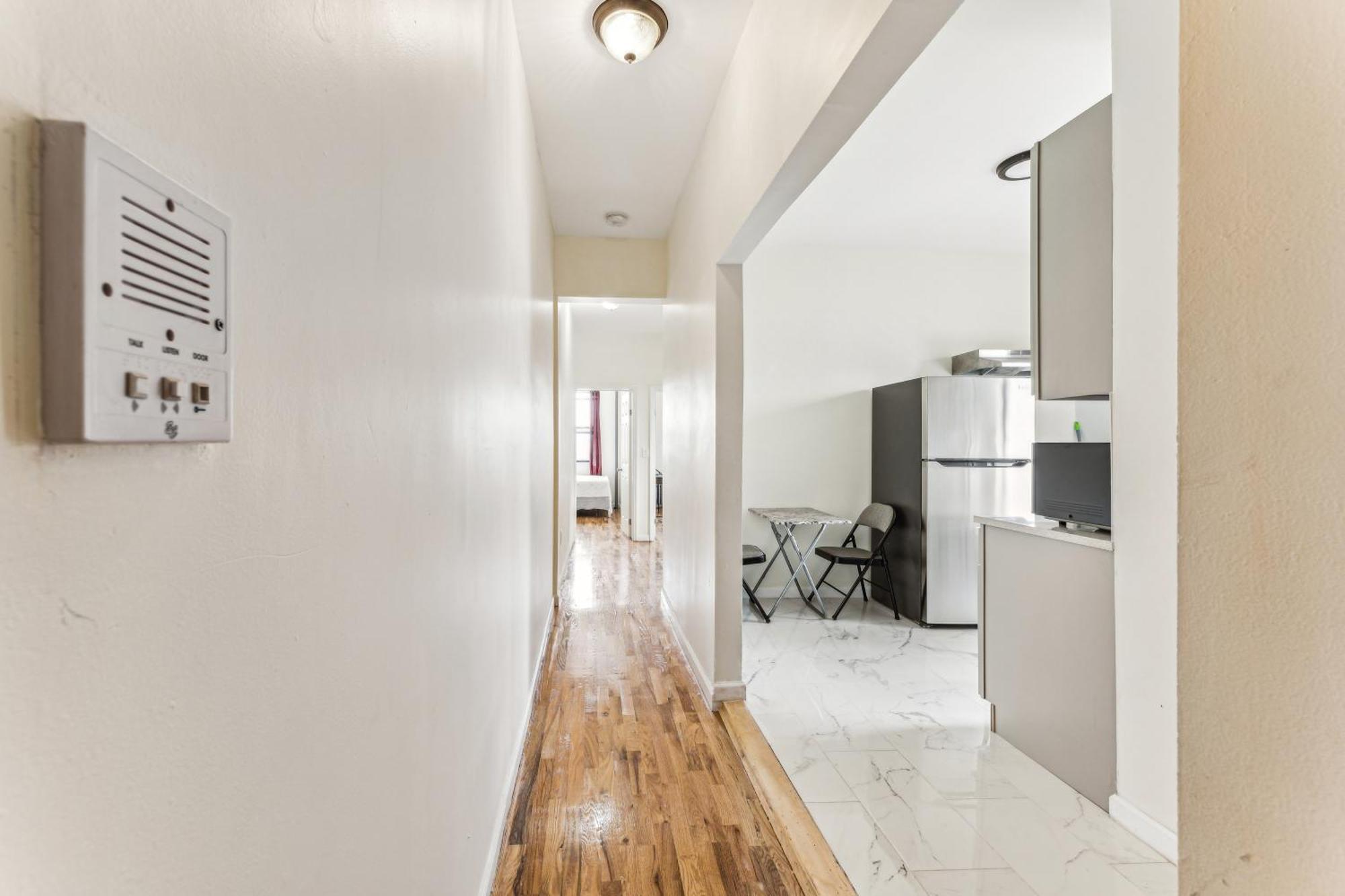 Empire Blvd Guest House ニューヨーク エクステリア 写真