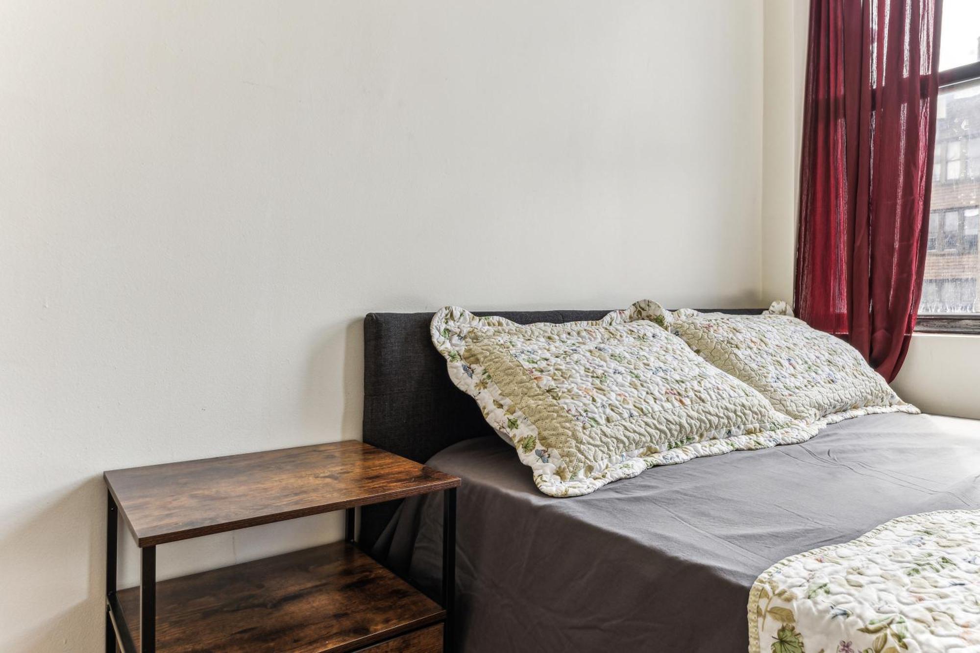 Empire Blvd Guest House ニューヨーク エクステリア 写真